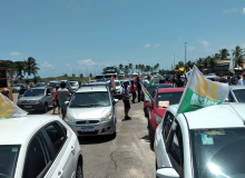 Carreata pelo Fora Bolsonaro reúne 250 carros e motos em Aracaju