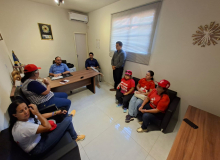 Até 8 de maio, prefeito Airton Martins vai marcar reunião com SINTESE e SINDIBARRA