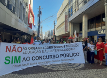 Em defesa do serviço público, sindicatos fazem panfletagem e diálogo com população