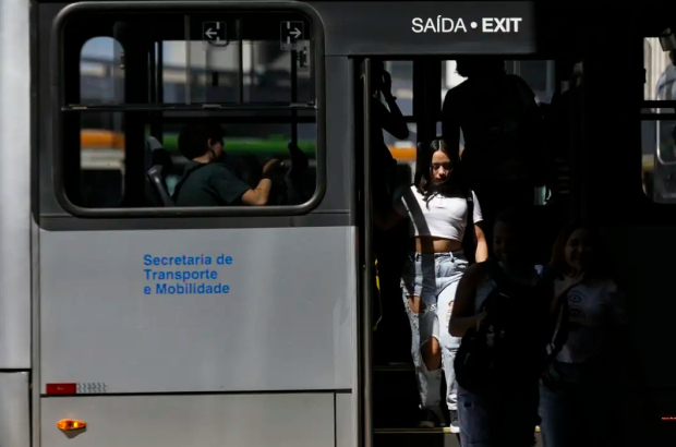 Governo envia ao Congresso proposta de tarifa zero no transporte