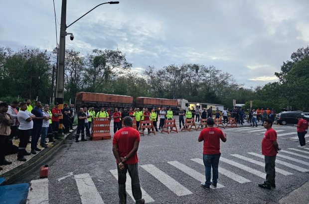 SINDIMINA/SE paralisa contra taxação do Plano de Saúde dos trabalhadores da Stratos