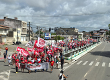 1º de Maio denuncia torneiras secas e exploração da classe trabalhadora