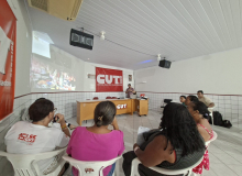 Pescadoras e agricultores participam de encontro na CUT sobre Economia Solidária