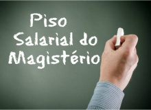 Valor do piso do magistério, em 2019, deverá ser de R$ 2.557,73