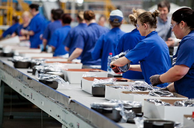 Reduzir jornada de trabalho aumenta a produtividade e dá maior lucro a empresas