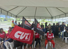 Braços Cruzados: Ato no CREA-SE cobra valorização e respeito aos trabalhadores