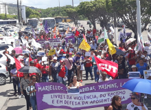 Contra violência e retrocessos do Gov Bolsonaro, mulheres ocupam ruas de Aracaju