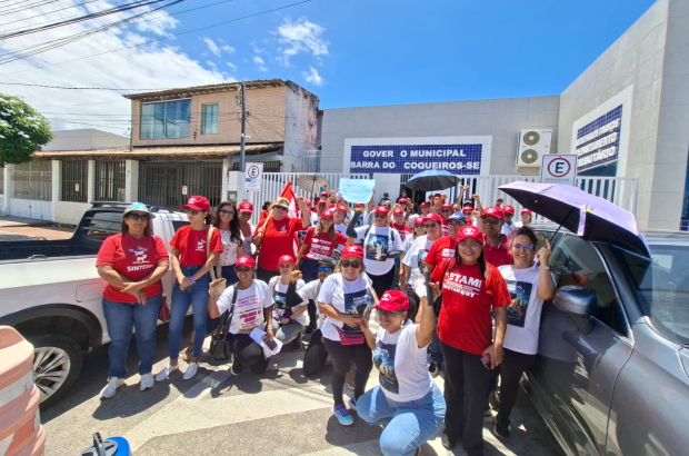 Ato do SINDIBARRA e SINTESE cobra valorização, diálogo e condições de trabalho